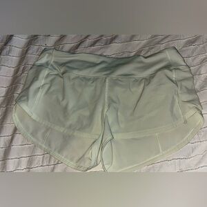 Size 6 Lululemon Speed up shorts